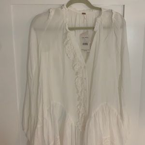 XS Free People ivory blouse. NWT!!